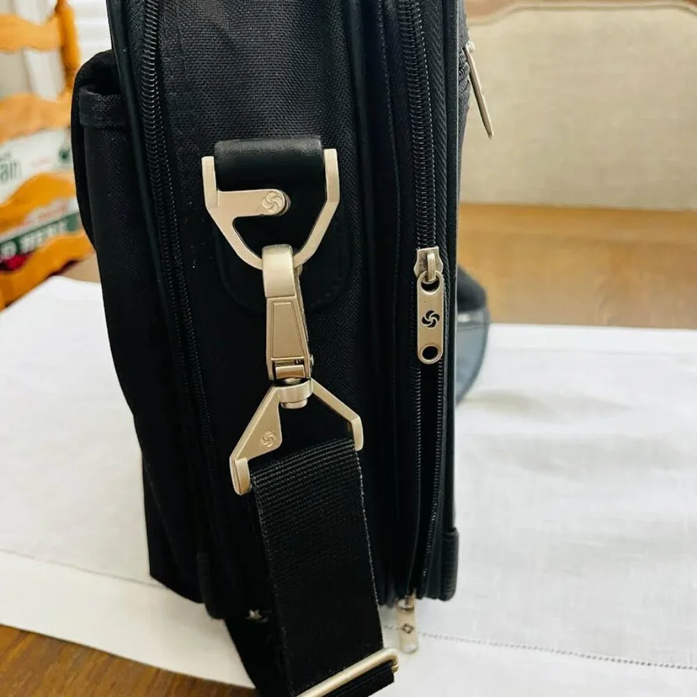 Samsonite Business Briefcase Laptop Bag Classic Black Portfolio Case Nylon